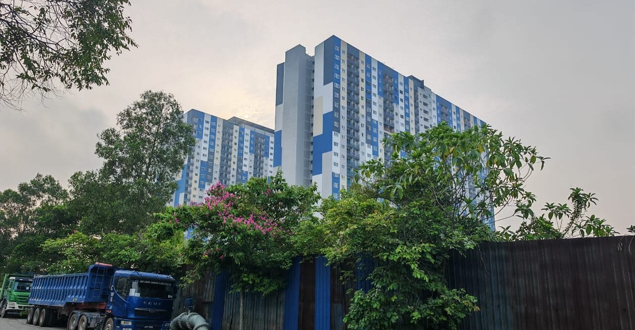 Residensi Idaman Perdana Puncak Alam – pintu masuk dan kawasan sekitar apartment